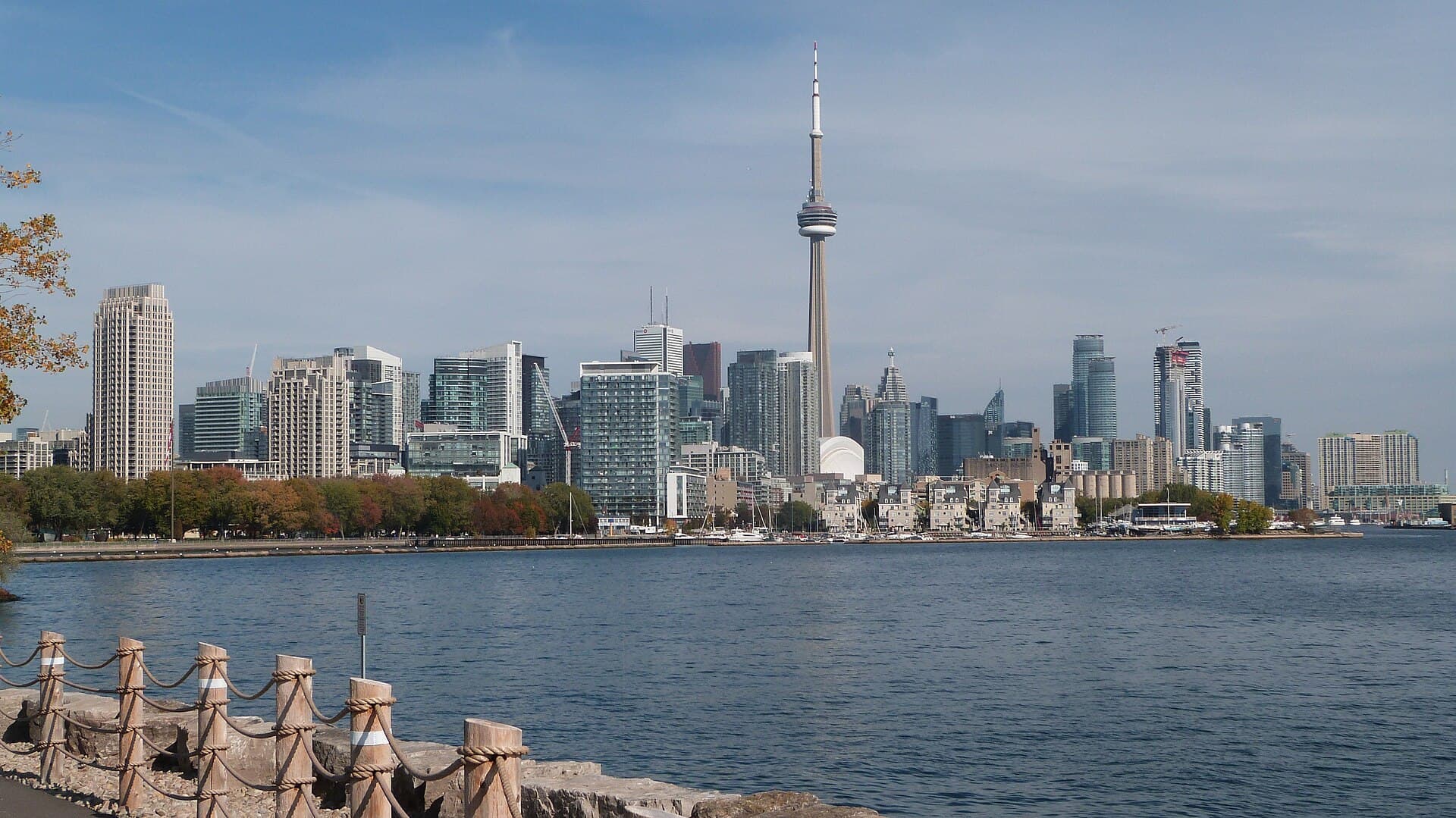 Toronto skyline with the CN Tower seen from the harbourfront